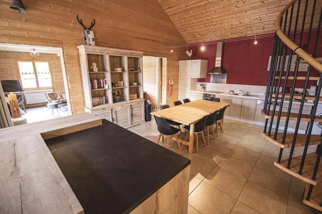 Gite Jura Mina Chalet Au Milieu De La Nature Villa Ney Bagian luar foto