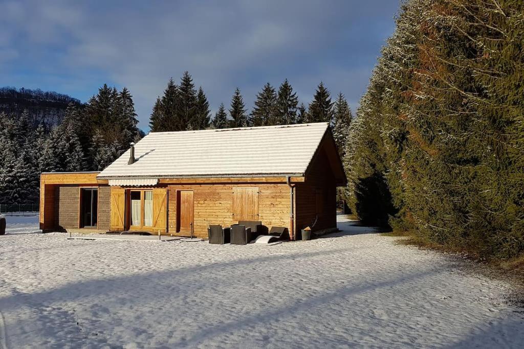 Gite Jura Mina Chalet Au Milieu De La Nature Villa Ney Bagian luar foto