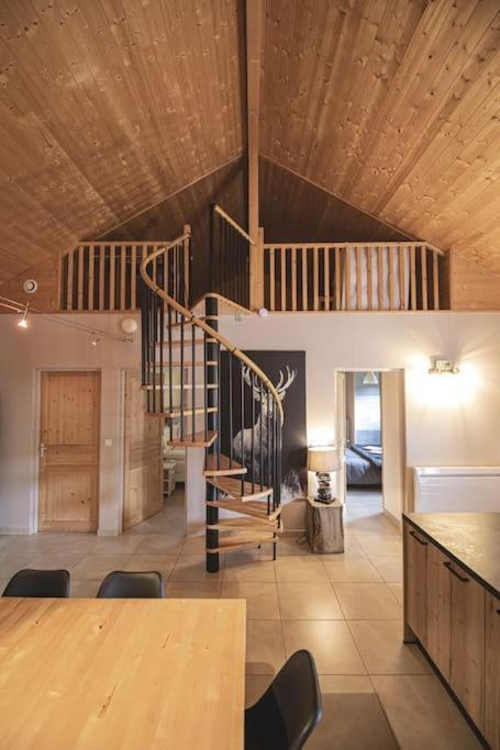 Gite Jura Mina Chalet Au Milieu De La Nature Villa Ney Bagian luar foto