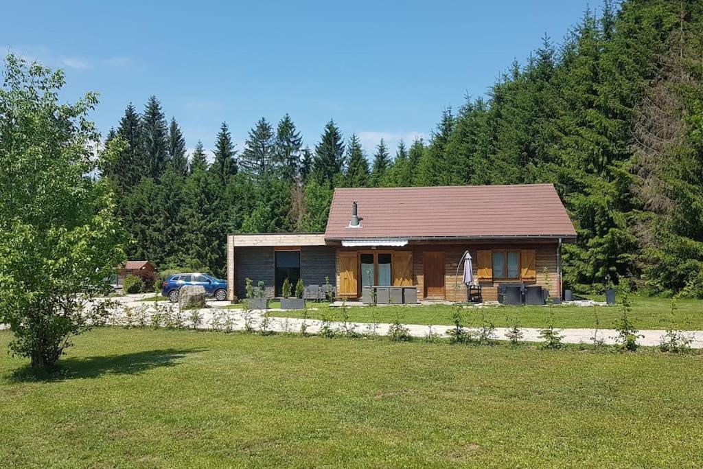 Gite Jura Mina Chalet Au Milieu De La Nature Villa Ney Bagian luar foto
