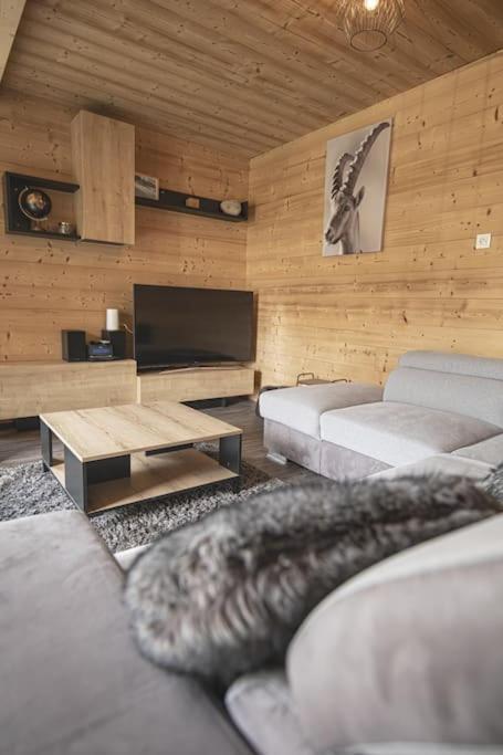 Gite Jura Mina Chalet Au Milieu De La Nature Villa Ney Bagian luar foto