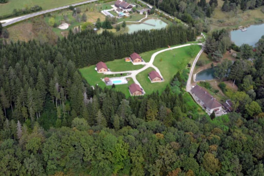 Gite Jura Mina Chalet Au Milieu De La Nature Villa Ney Bagian luar foto